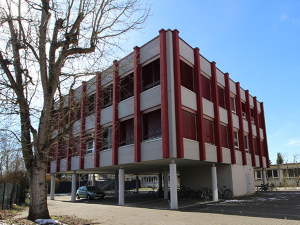 Bürohaus 3